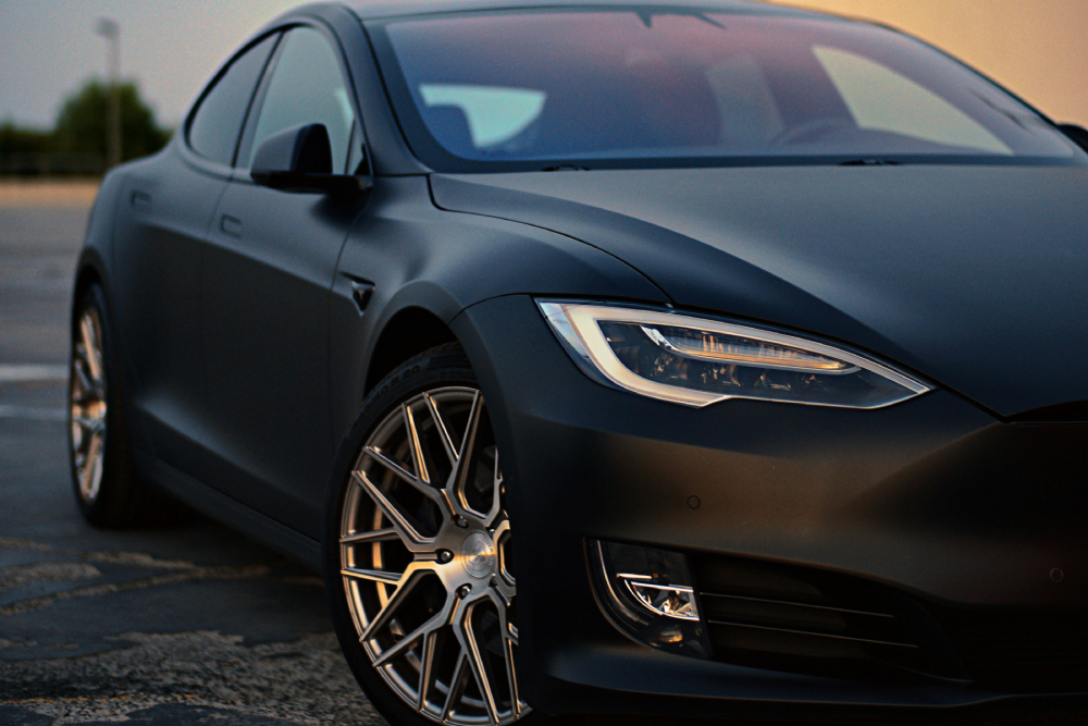 Matte-Tesla