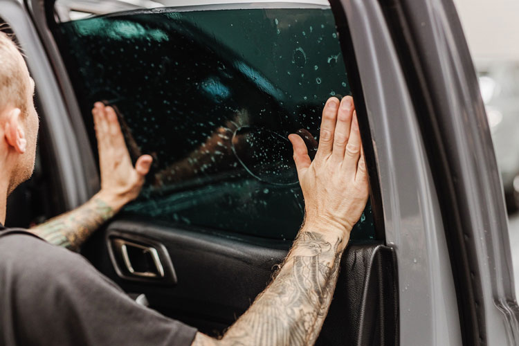 3 Fast Steps To Tint Car Windows